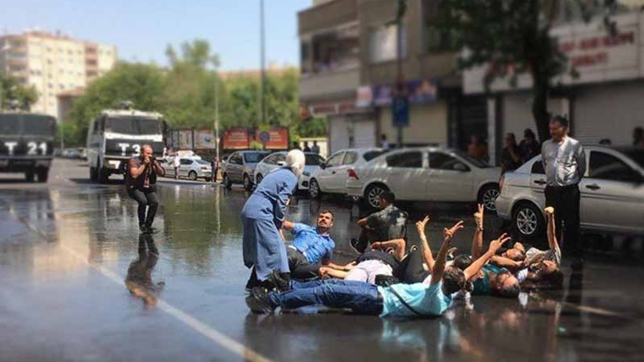 Hukukçulardan kayyımlara tepki: Milyonlarca insanın seçme hakkı ihlal edildi