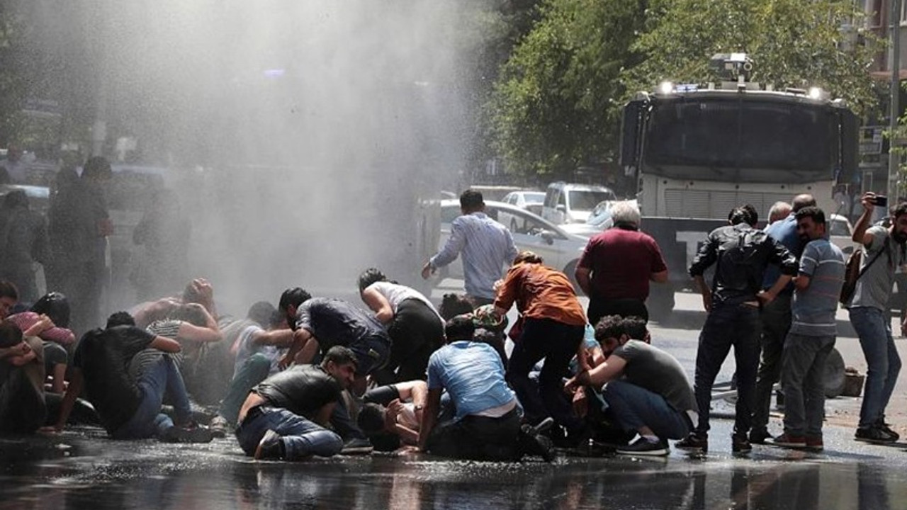 Aydın ve sanatçılar: Tarihsel sorumluğumuzu yerine getirelim