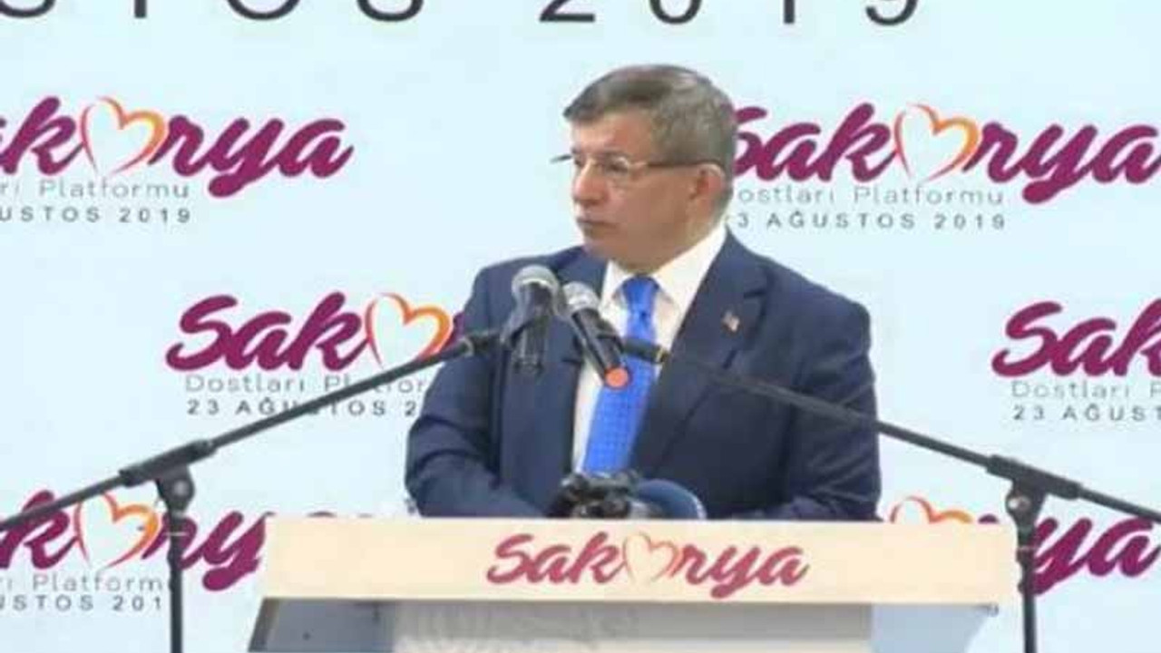 Davutoğlu: Defterler açılırsa birçok insan, insan yüzüne çıkamaz