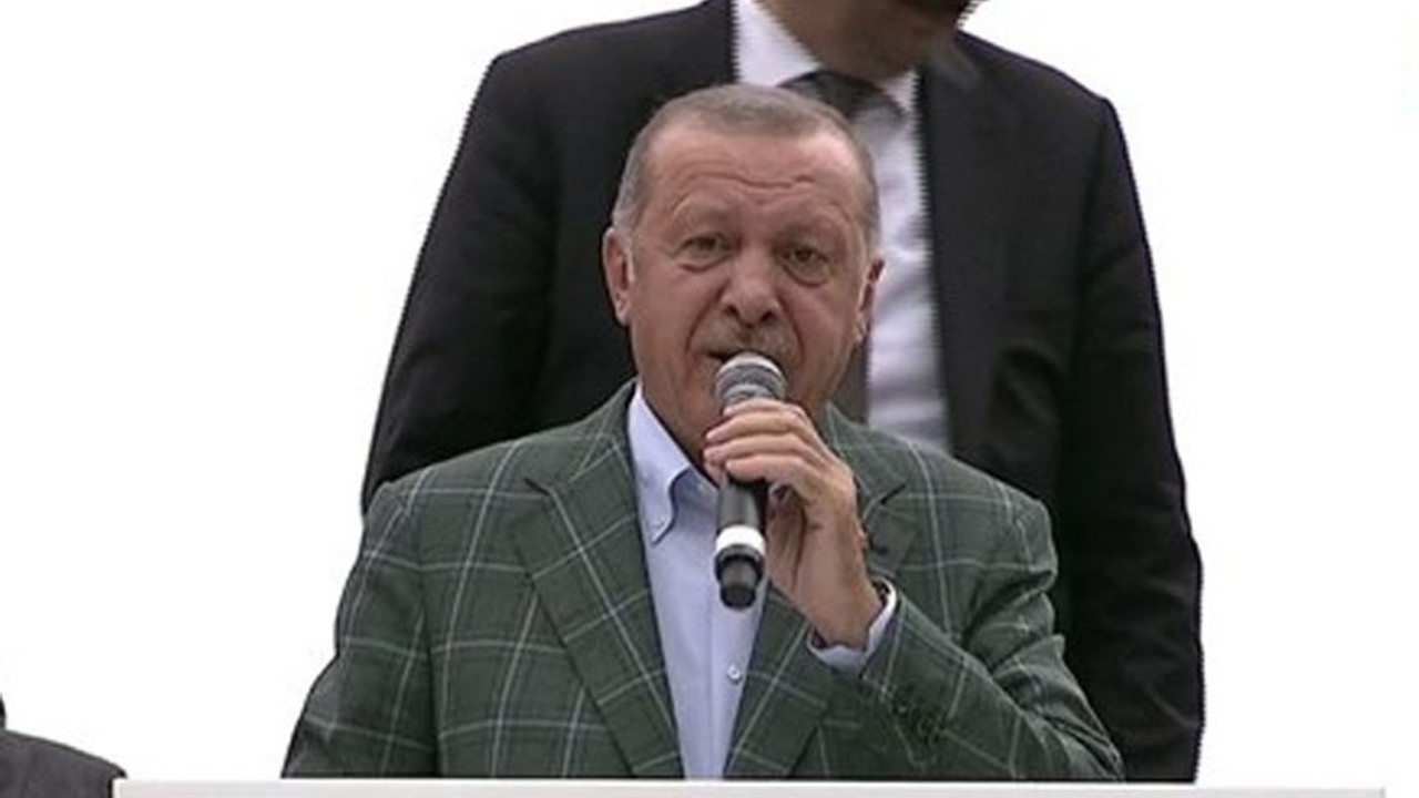 Erdoğan: Batı tehdit sallıyor, biz tehdit dinlemeyiz