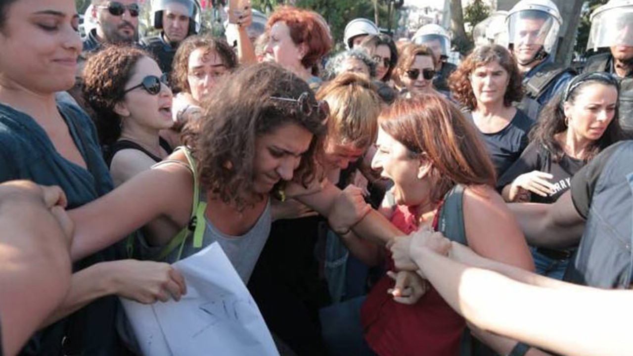 Kayyımları protesto eden kadınlara polis müdahalesi: 23 gözaltı