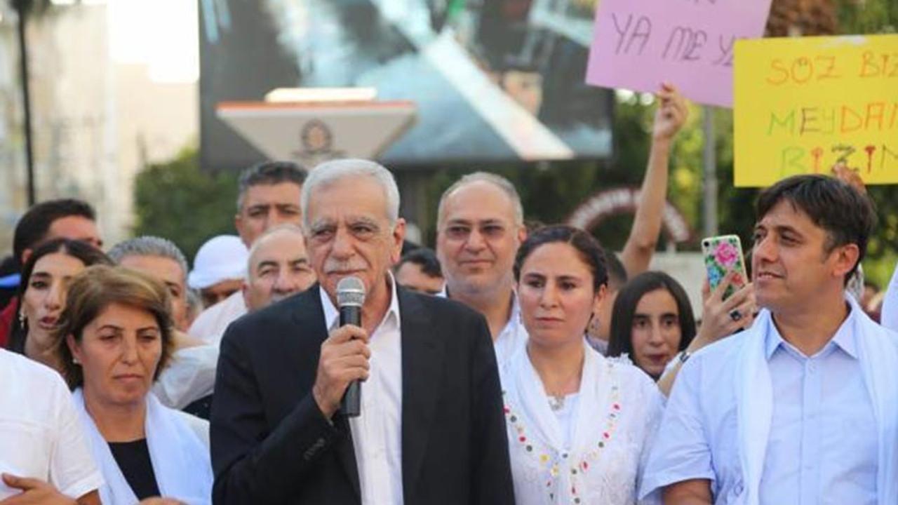 Ahmet Türk: Tehditlere boyun eğseydik 46 yıl bu siyaseti sürdürmezdik