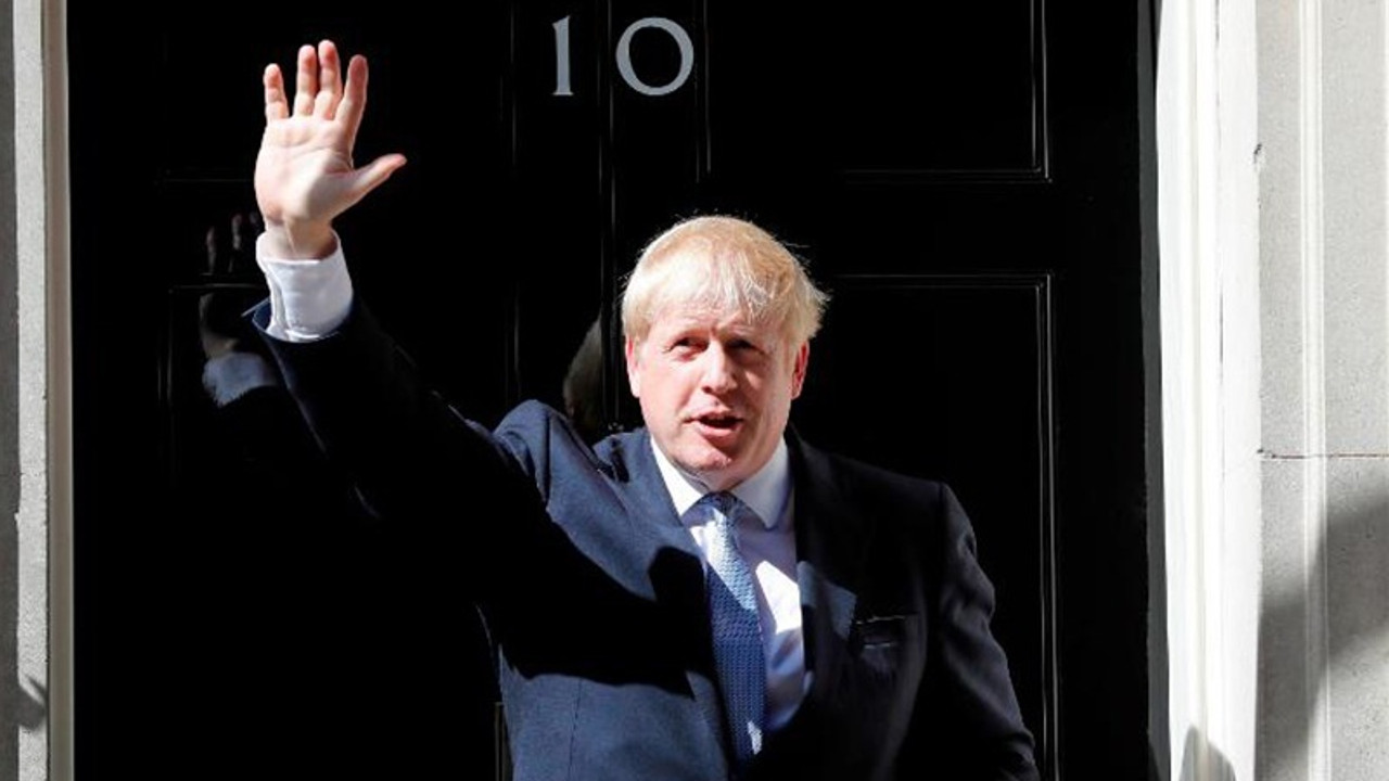 İngiltere basını: 'Tarihi oylamayı kaybeden Boris Johnson küçük düşürüldü'