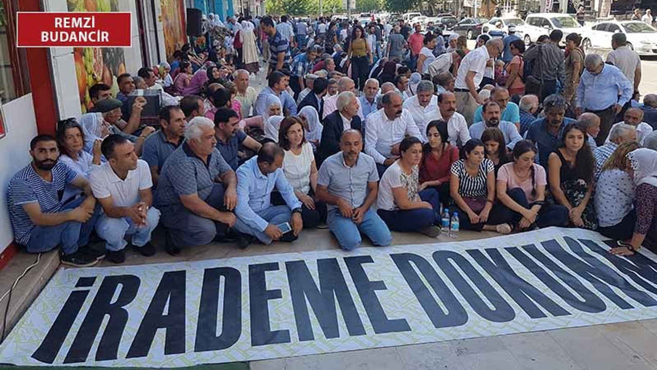 Kayyım protestoları sürüyor: Demokrasiyi savunan herkes karşı çıkmalı