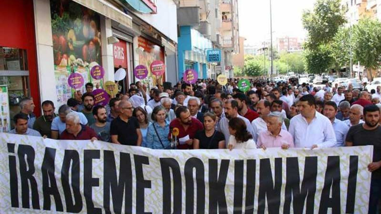 Diyarbakır’da Demokrasi Nöbeti 21. gününde: Buradayız