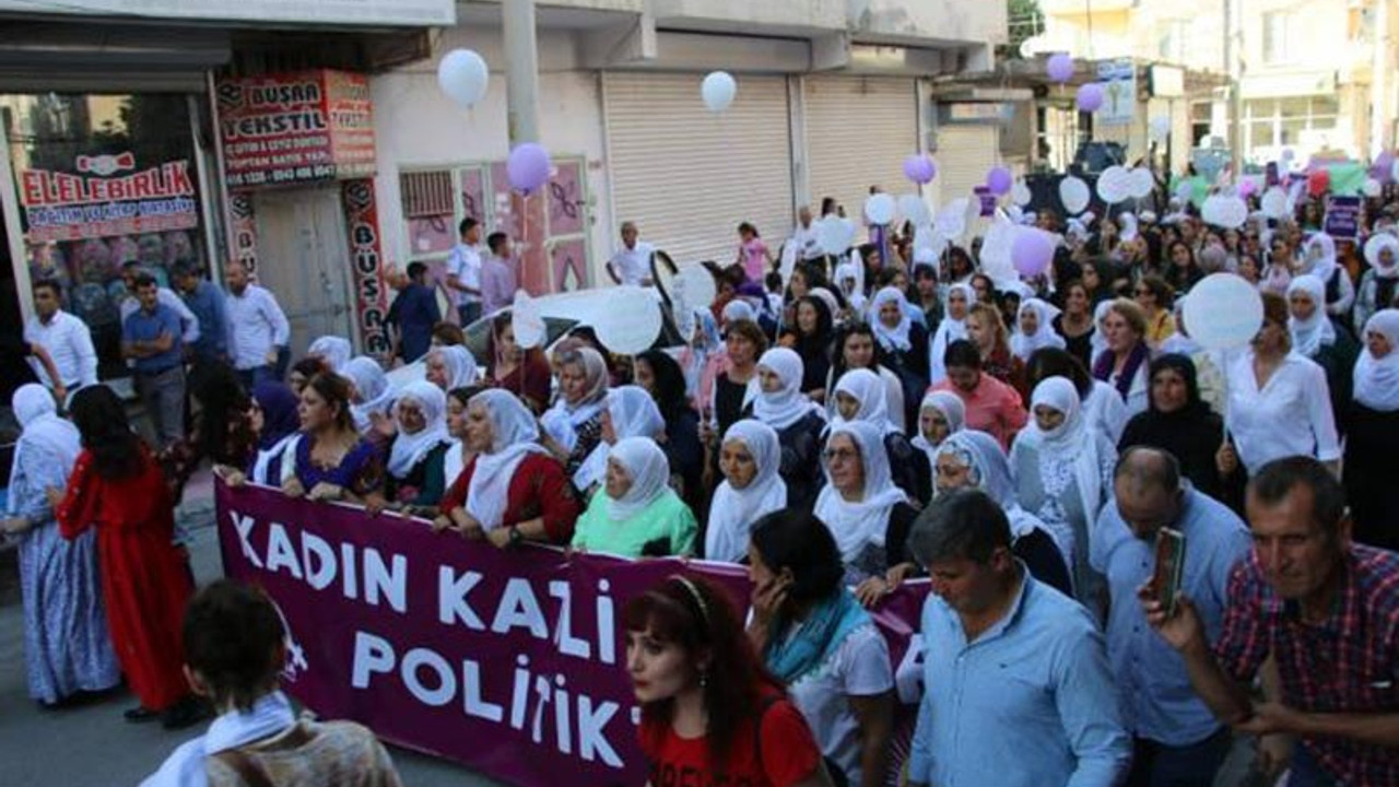 HDP'li Beştaş: Barış için adım atın bütün anneler çocuklarına kavuşsun