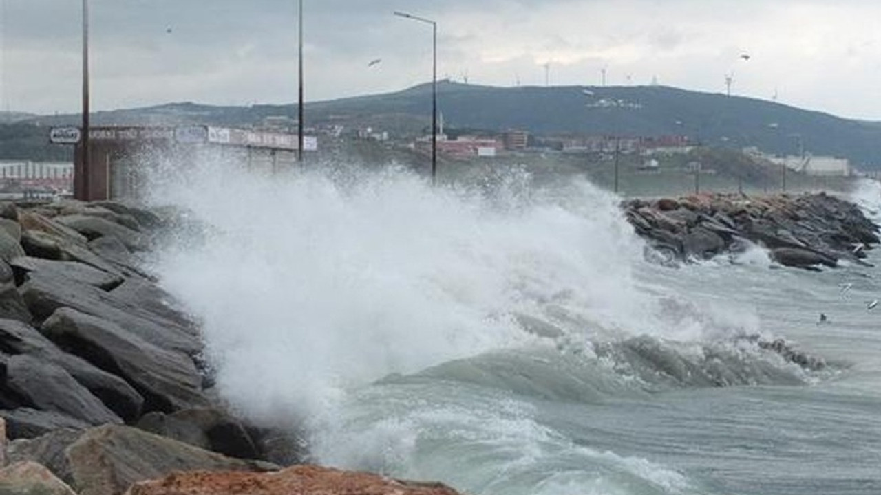 AKOM uyardı: İstanbul'a fırtına geliyor