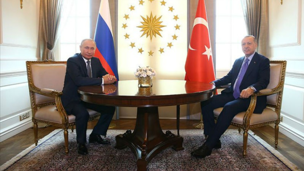 Erdoğan 15 yıldır tanıdığı Putin'i 'Tanıştığımıza memnun oldum' diye karşıladı