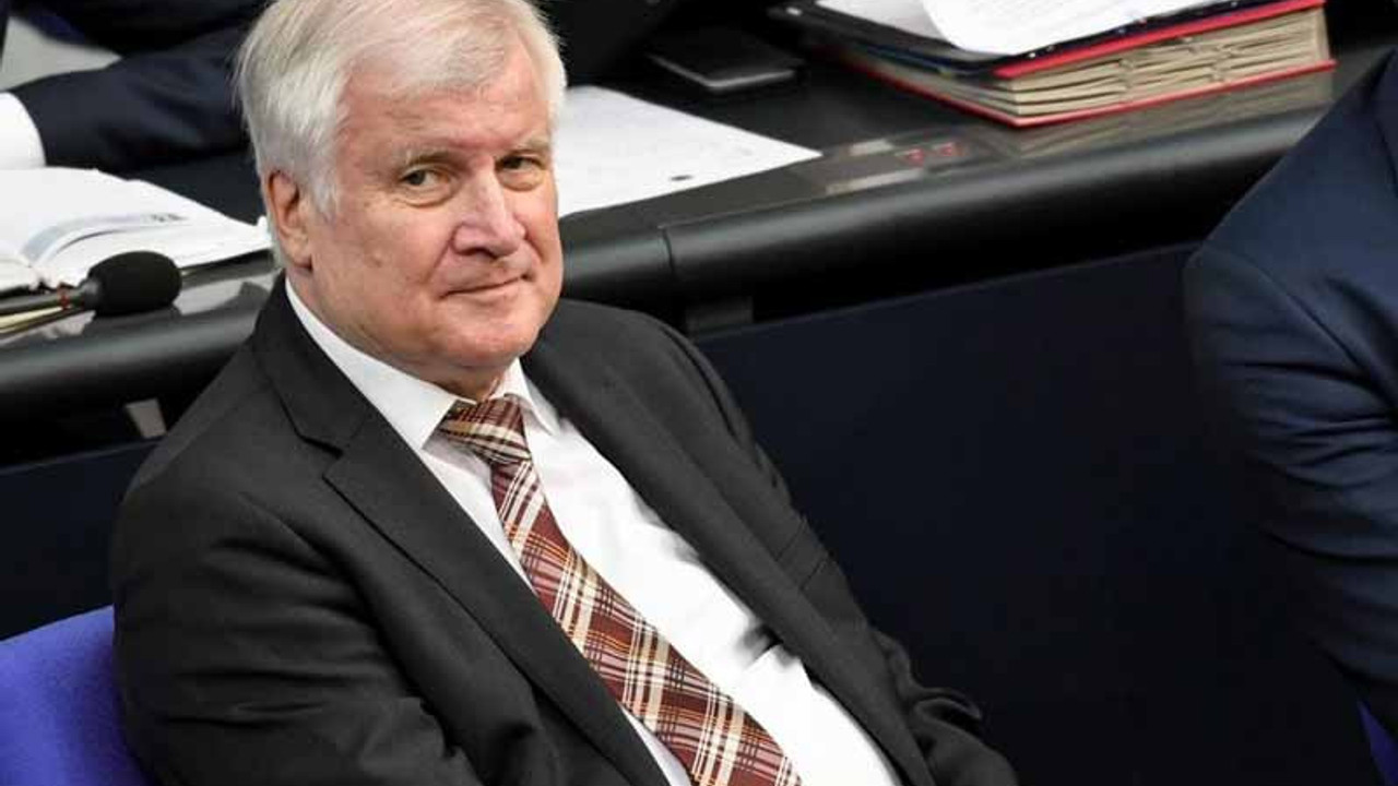 Almanya İçişleri Bakanı Seehofer bugün Türkiye'ye geliyor