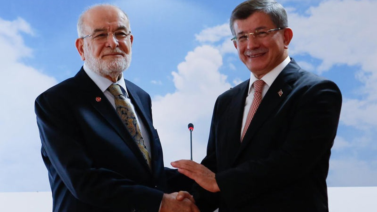 Karamollaoğlu, Davutoğlu'nu ziyaret etti