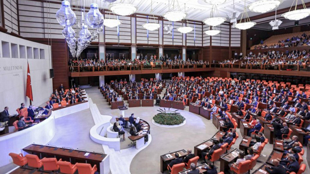 Milletvekillerine çifte maaş