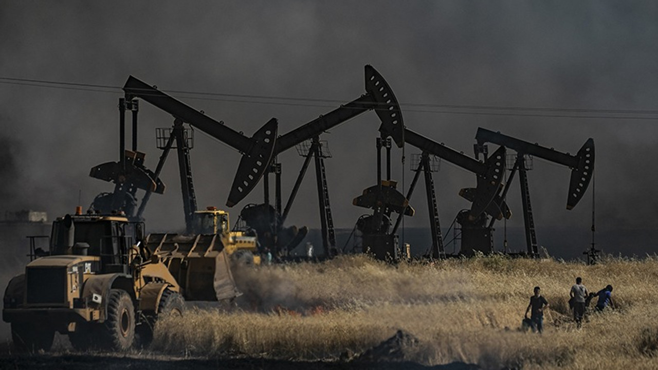 Irak'a giden ABD askerleri Suriye'ye dönerek petrol bölgesinde konuşlandı