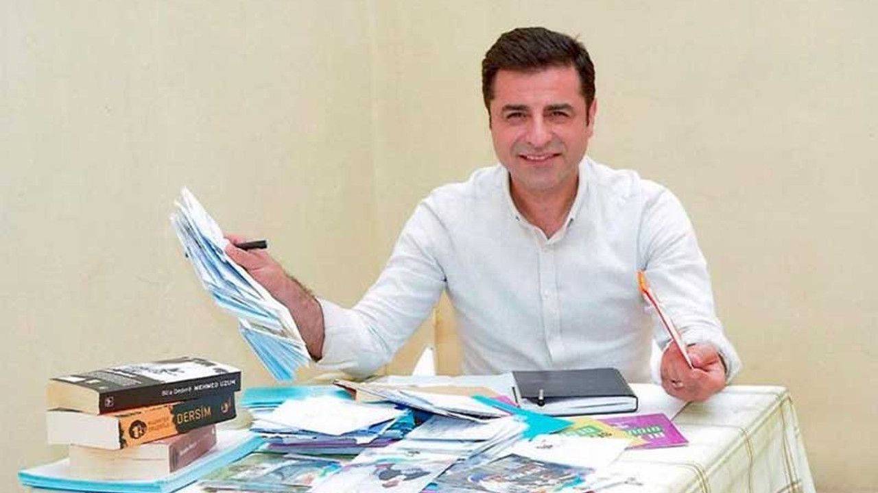 Demirtaş, ceza aldığı dosyadan tahliye oldu ancak cezaevinden çıkamayacak