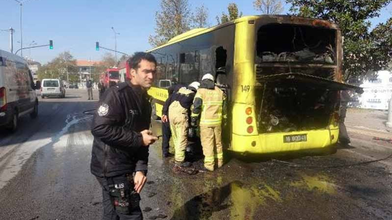 Bursa'da halk otobüsü yandı