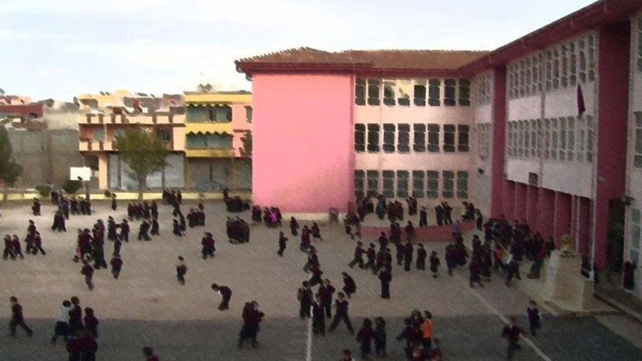 'Aksaray'da veliler, otizmli çocukları yuhaladı'