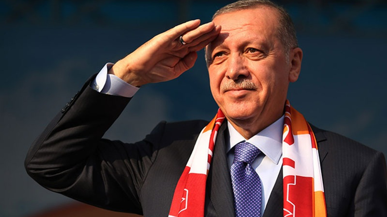 Erdoğan'dan UEFA'ya: Sporcularımızın Mehmetçiğe selam durması en doğal hakları