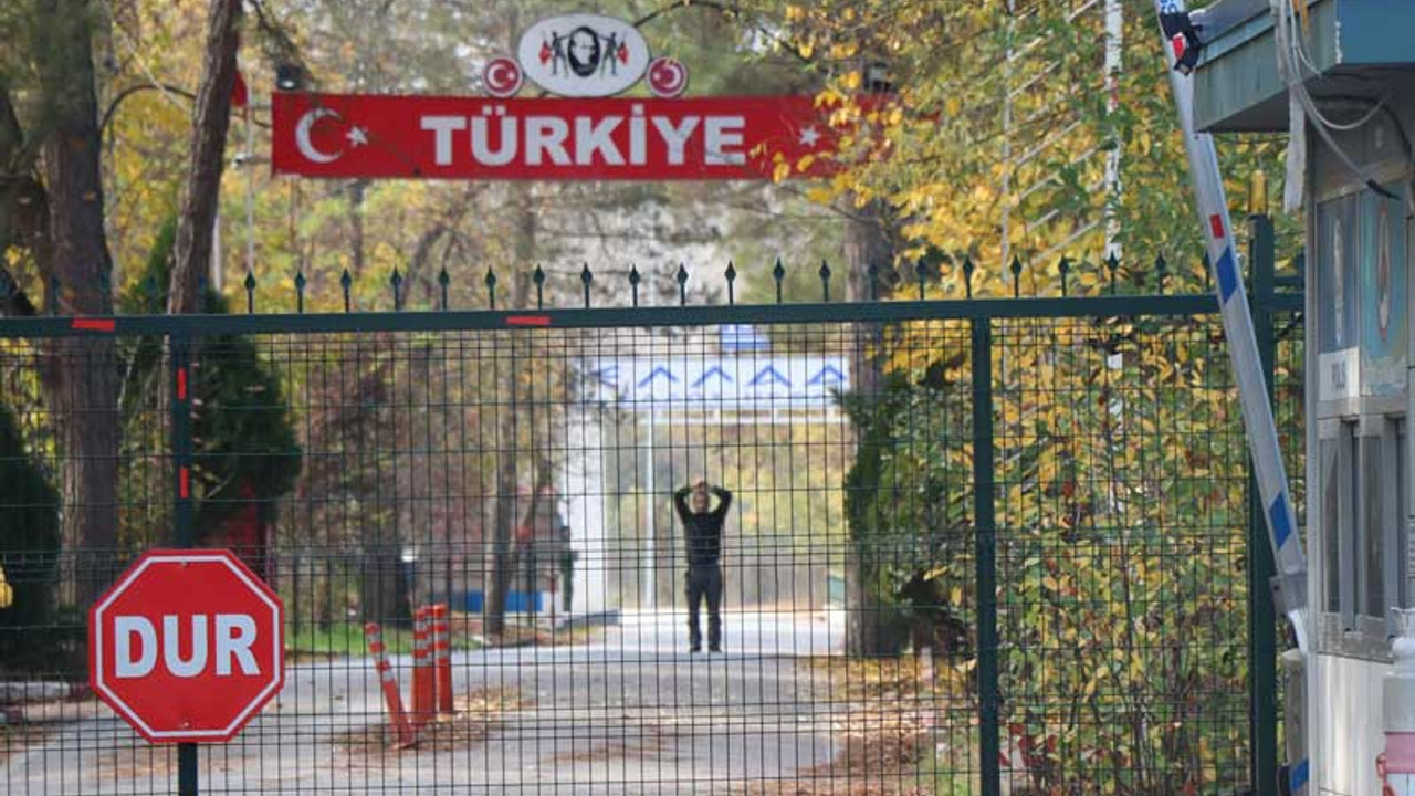 Türkiye sınır dışı etti, Yunanistan kabul etmedi, IŞİD'li arada kaldı