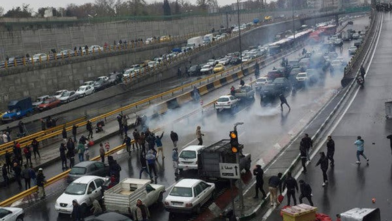 ABD'den İran'daki gösterilere destek