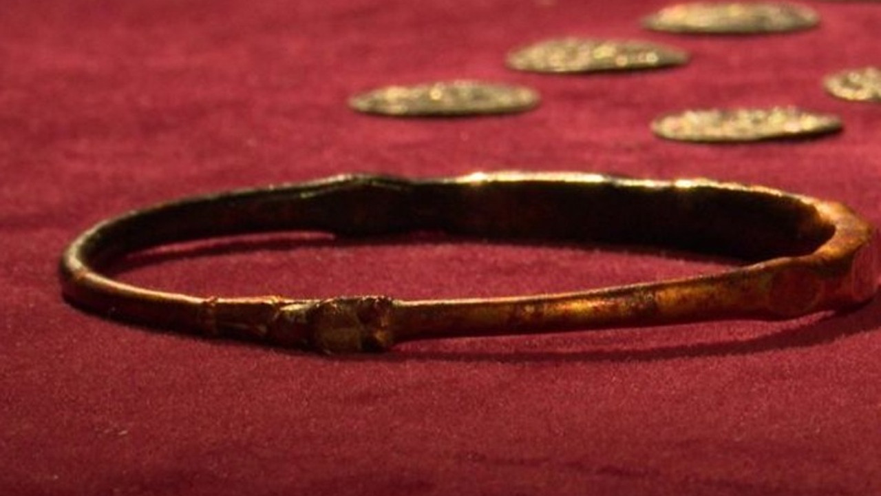 Hazine avcılarının çaldığı Viking definesi 'tarihi yeniden yazabilir'