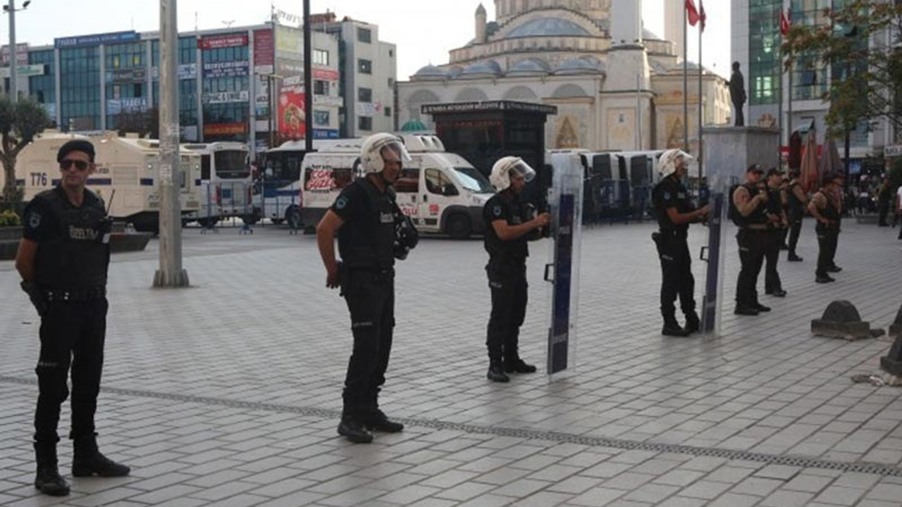 Esenyurt'ta 25 Kasım bildirisi dağıtan 7 kişi gözaltına alındı