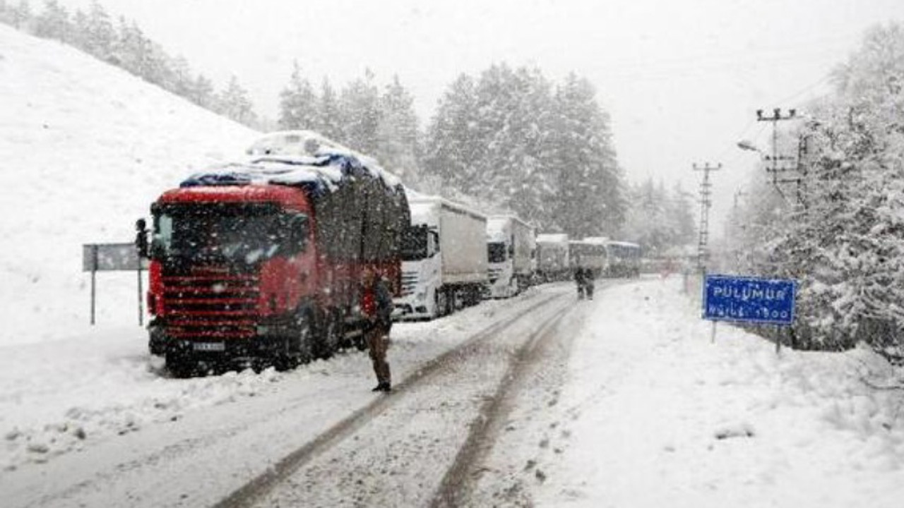 Dersim’e yılın ilk karı yağdı