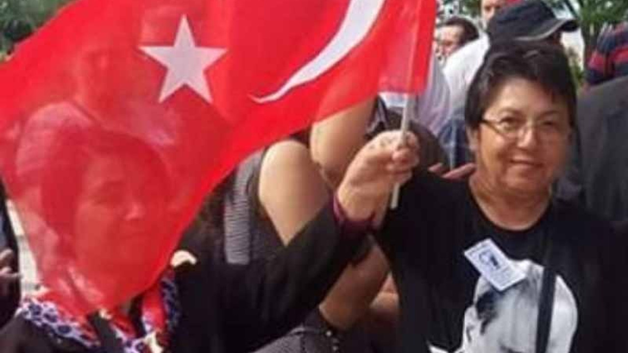 Pazarda AKP'yi eleştirince gözaltına alındı