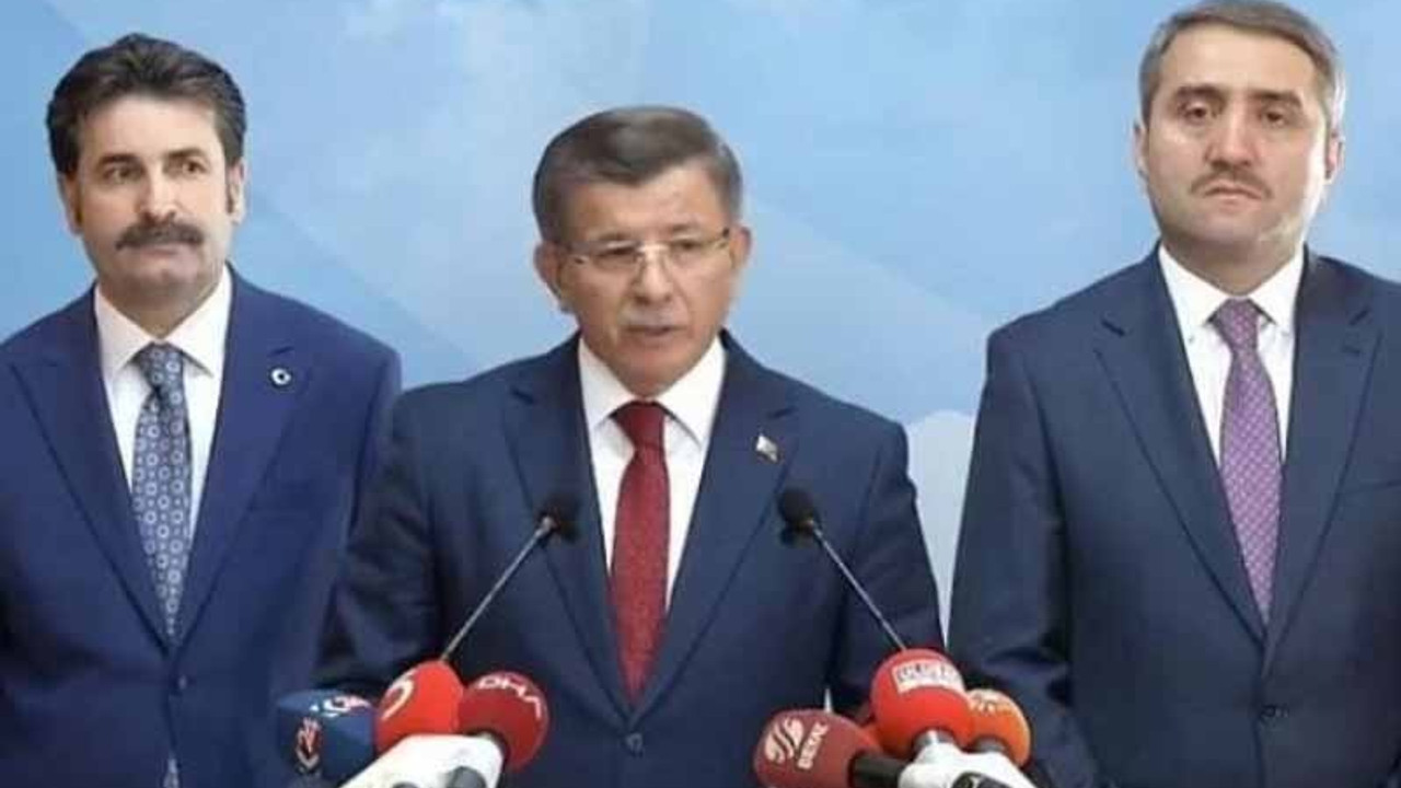 Reuters: Davutoğlu önümüzdeki haftalarda yeni partiyi resmen kuracak