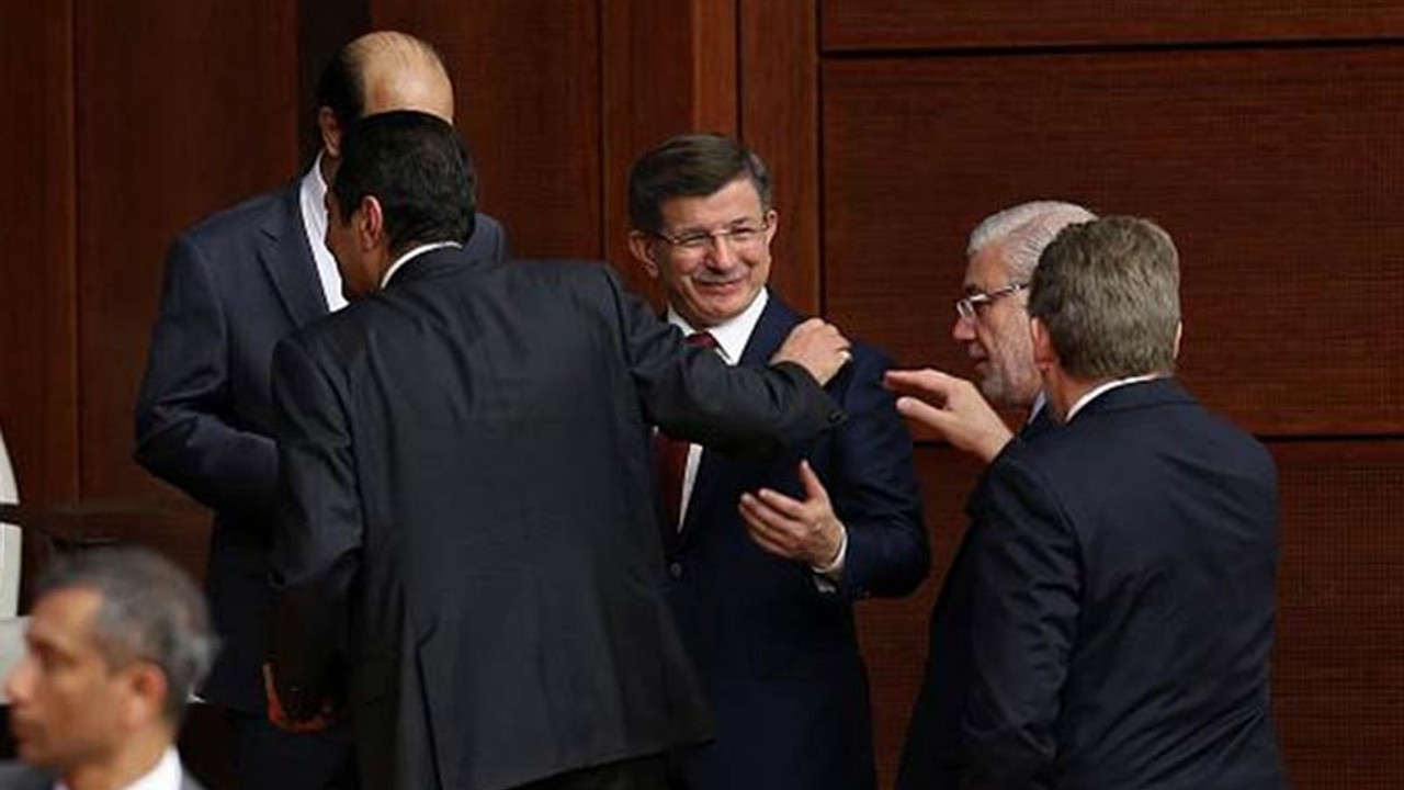 Davutoğlu 'siyasi etik' teklifini önermiş ama imzalamamış