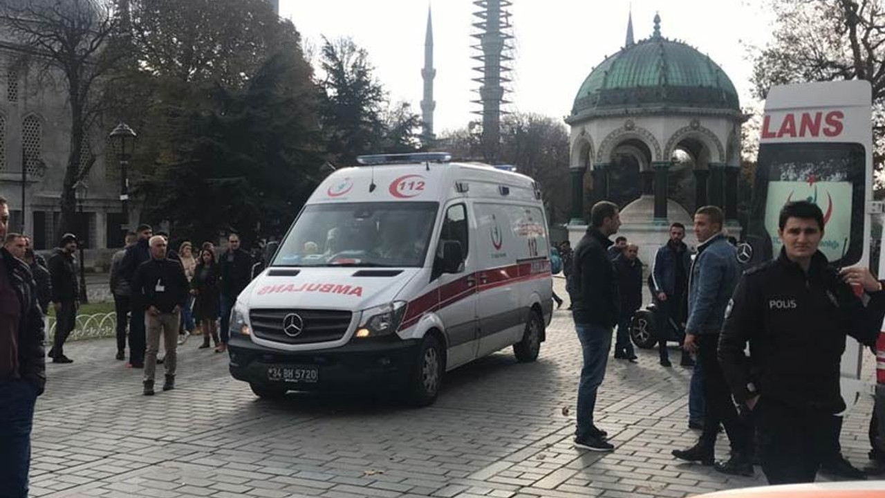 Sultanahmet Meydanı'nda silah sesleri