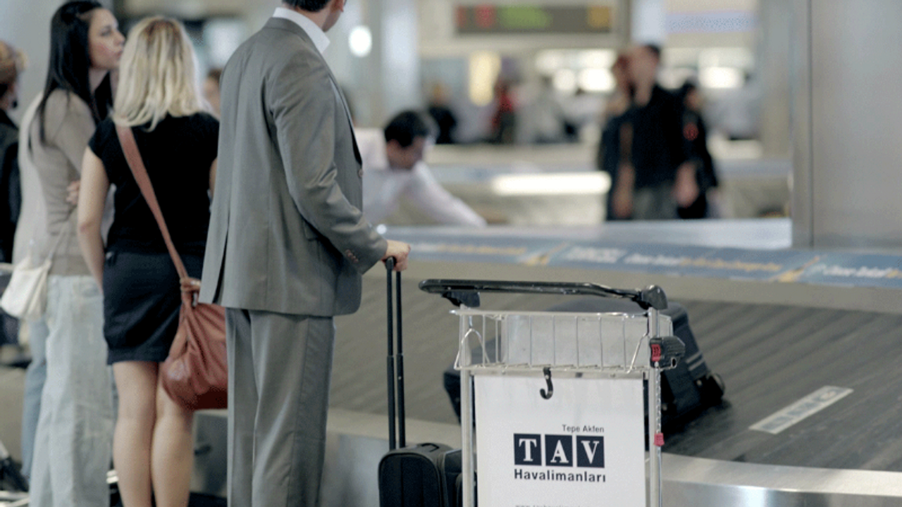 Akfen Holding, TAV’dan çekildi