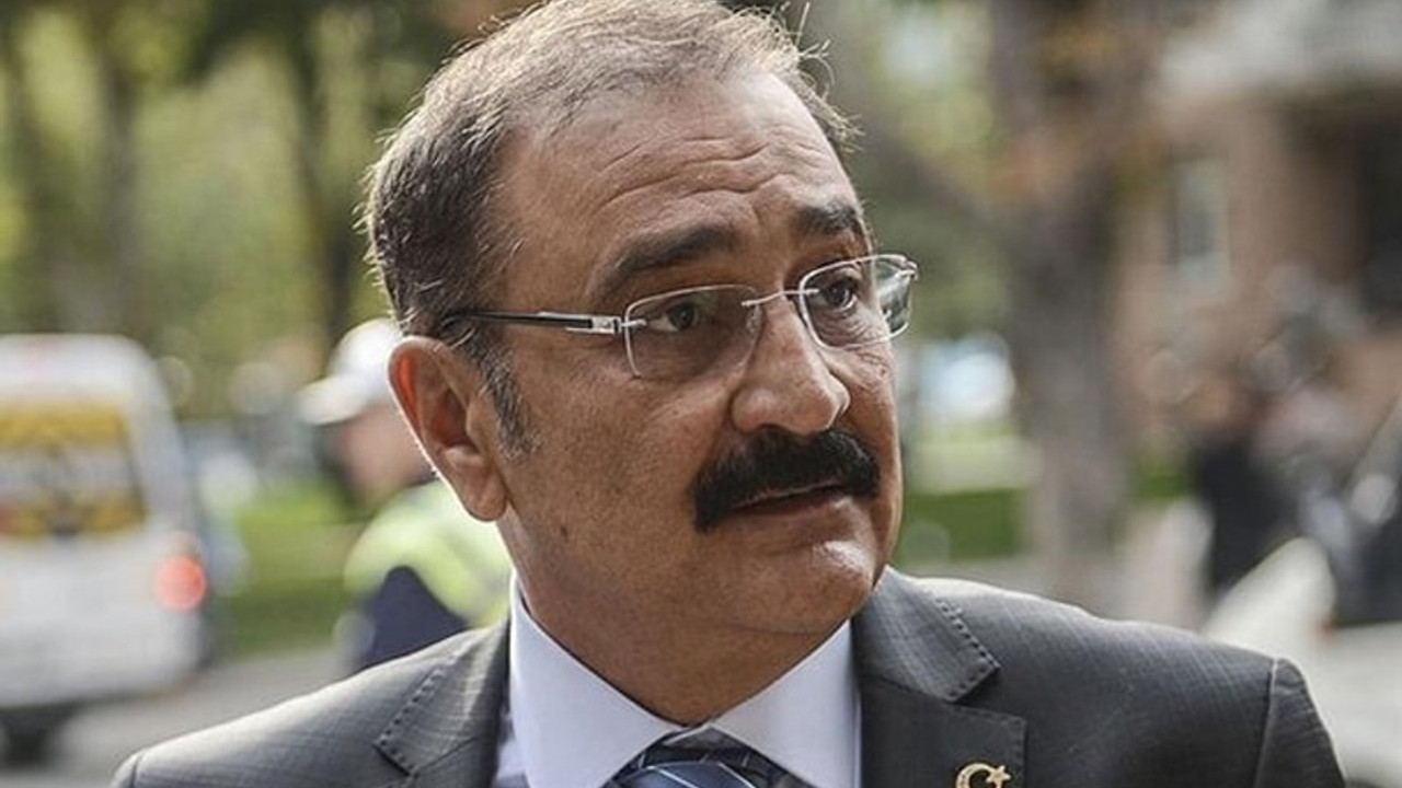 Sinan Aygün CHP'den istifa etti