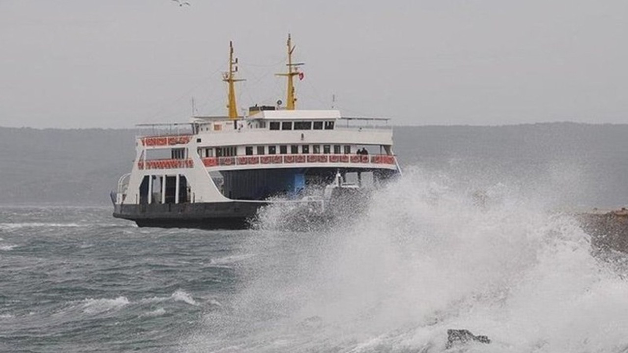 İstanbul'da deniz ulaşımına fırtına engeli