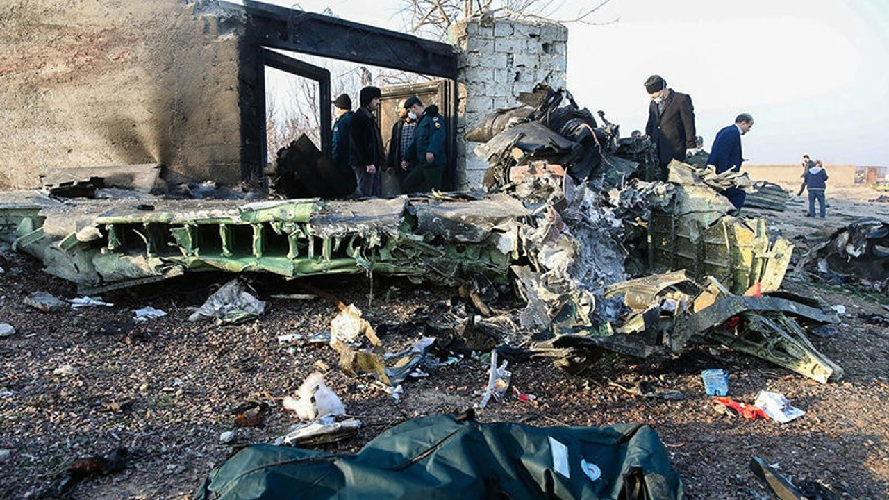 İran, Ukrayna uçağının iki füzeyle vurulduğunu doğruladı