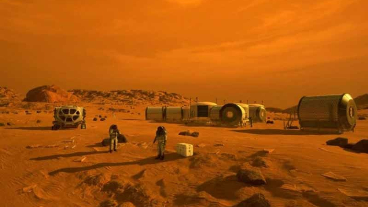 Mars'ın uydusunda insanlı üs kurma önerisi