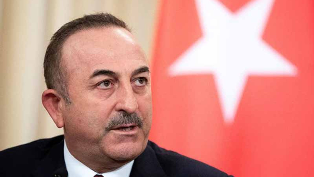 Çavuşoğlu: Bayrağımıza uzanan eli nasıl kırdığımızı ırkçı kafalar bilir