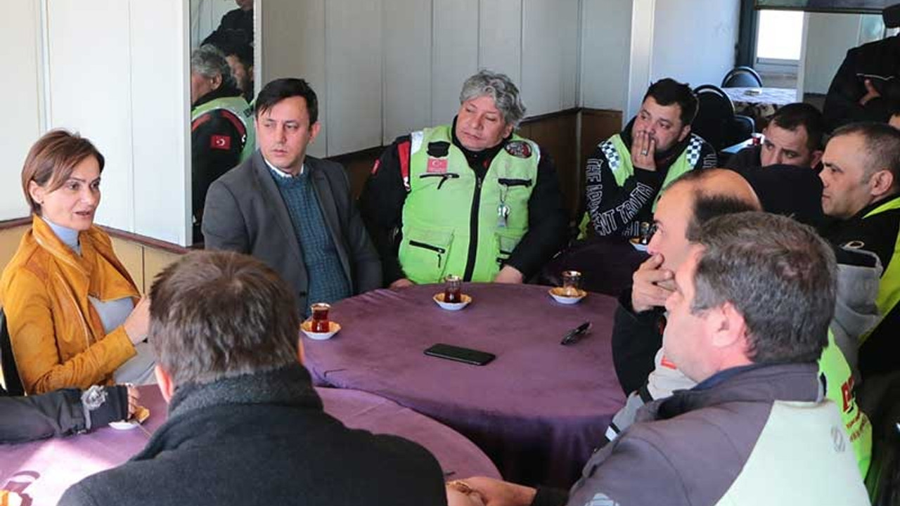 CHP’li Kaftancıoğlu motosikletli kuryelerle buluştu: Çalıştay düzenleyeceğiz