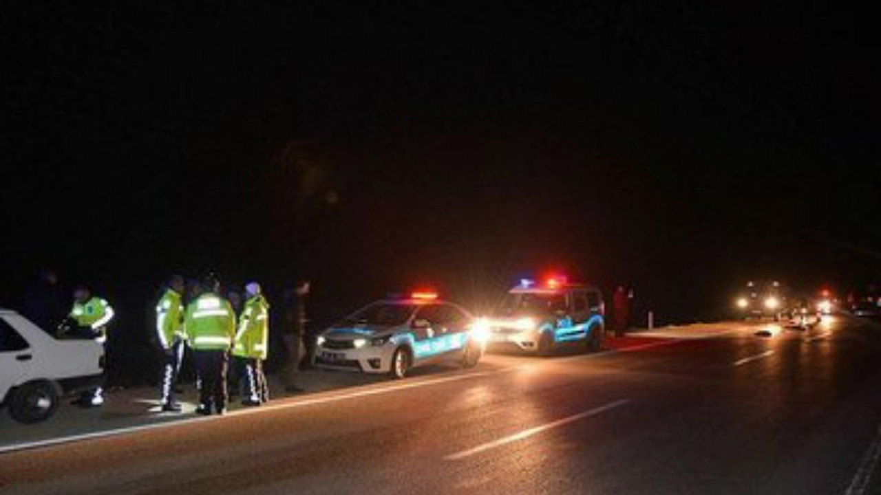 Polis önlem almadı cesedin üzerinden araçlar geçti