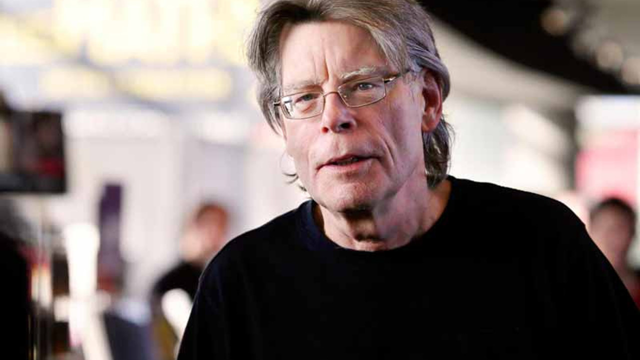 Stephen King Facebook'a güvenmediği için hesabını sildi