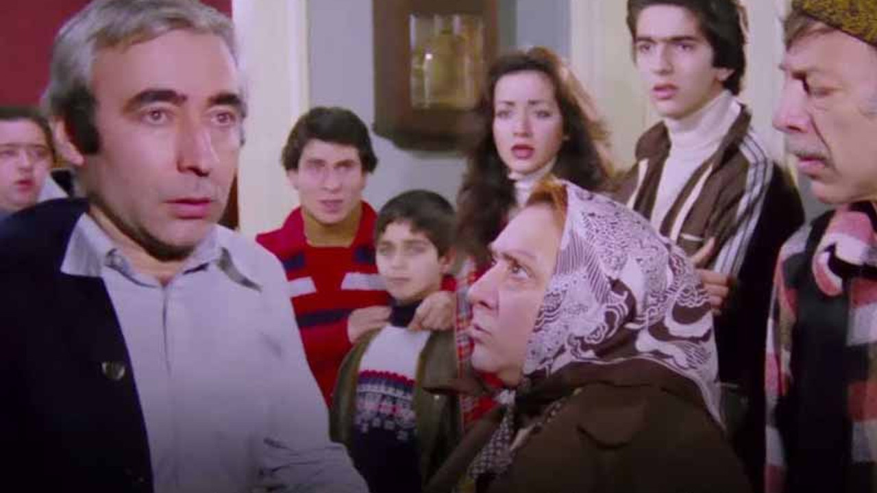 Show TV Neşeli Günler filmini sansürledi