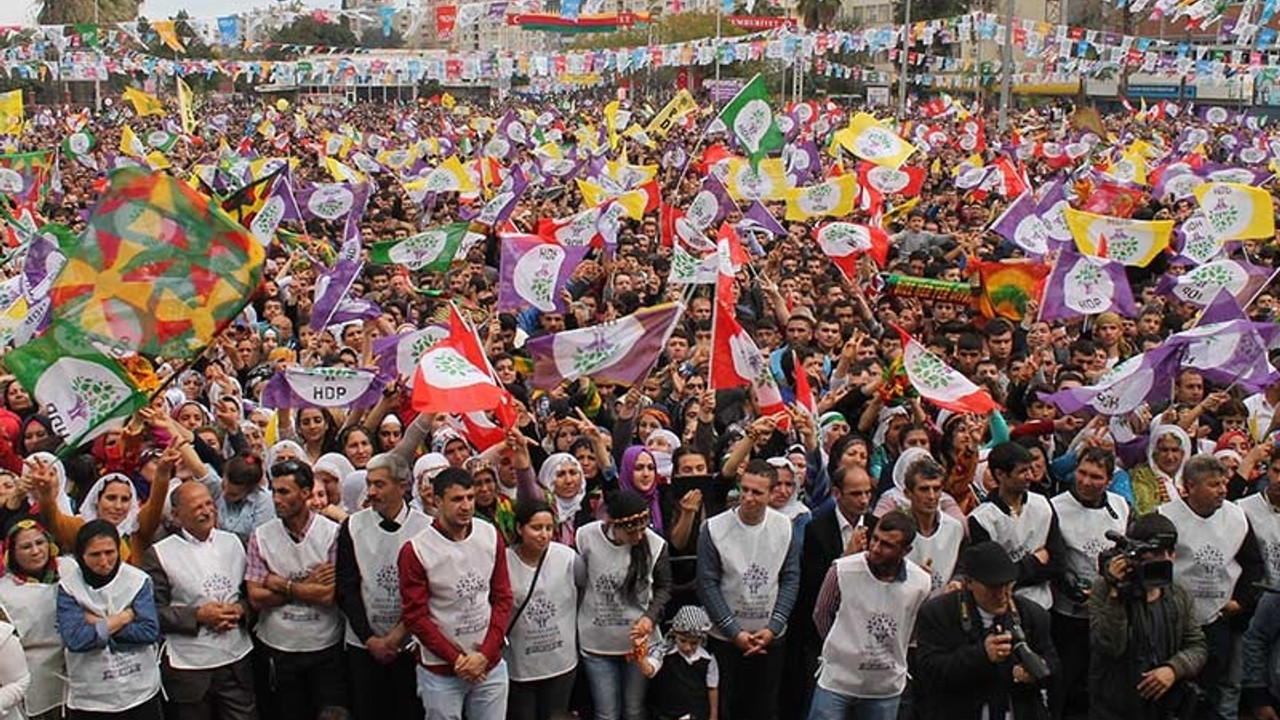 AREA Araştırma: HDP'nin oyu yüzde 12.9