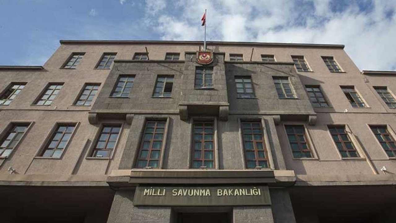 MSB İdlib'deki hava saldırısında 2 askerin öldüğünü duyurdu