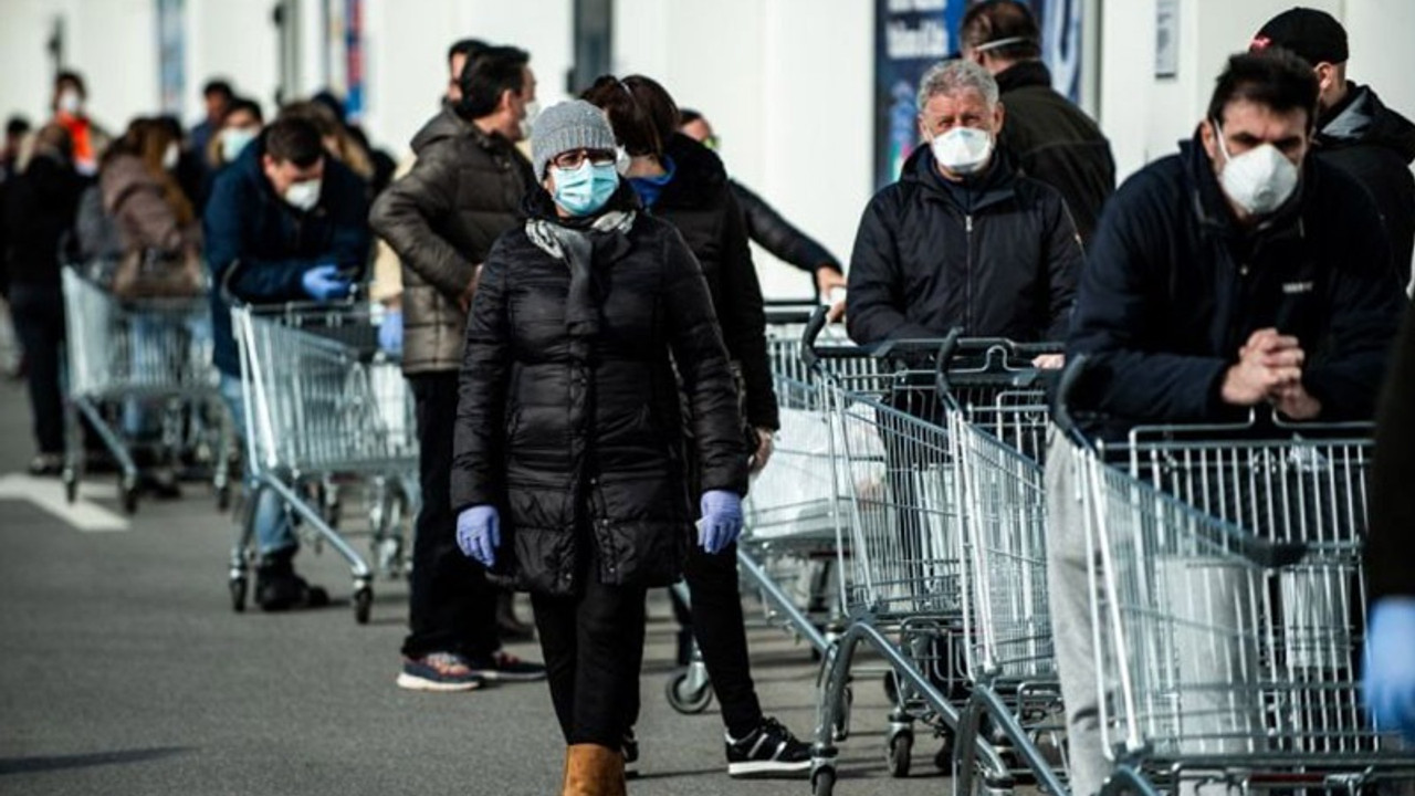 İtalya'da koronavirüsten ölenlerin sayısı 12'ye çıktı