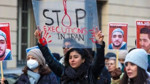 İran 3 protestocuyu daha idam etti