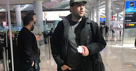 Göçmenlere 'gelmeyin' diye bildiri dağıtan politikacı sınır dışı edildi