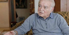 'Ben hayali olarak koronavirüs ile bir söyleşi yaptım'