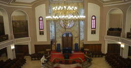 Sinagoglar ibadete kapanıyor