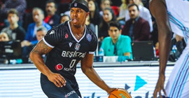 Korona nedeniyle takımdan ve Türkiye'den ayrıldı