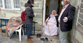 Yaşlılara yardım götüren HDP'lilere valilik engeli