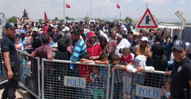 20 bin Suriyeli bayramlaşmaya gitti