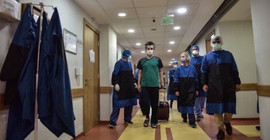 Koronavirüsü yenen doktor: Şimdi bıraksalar göreve dönerim